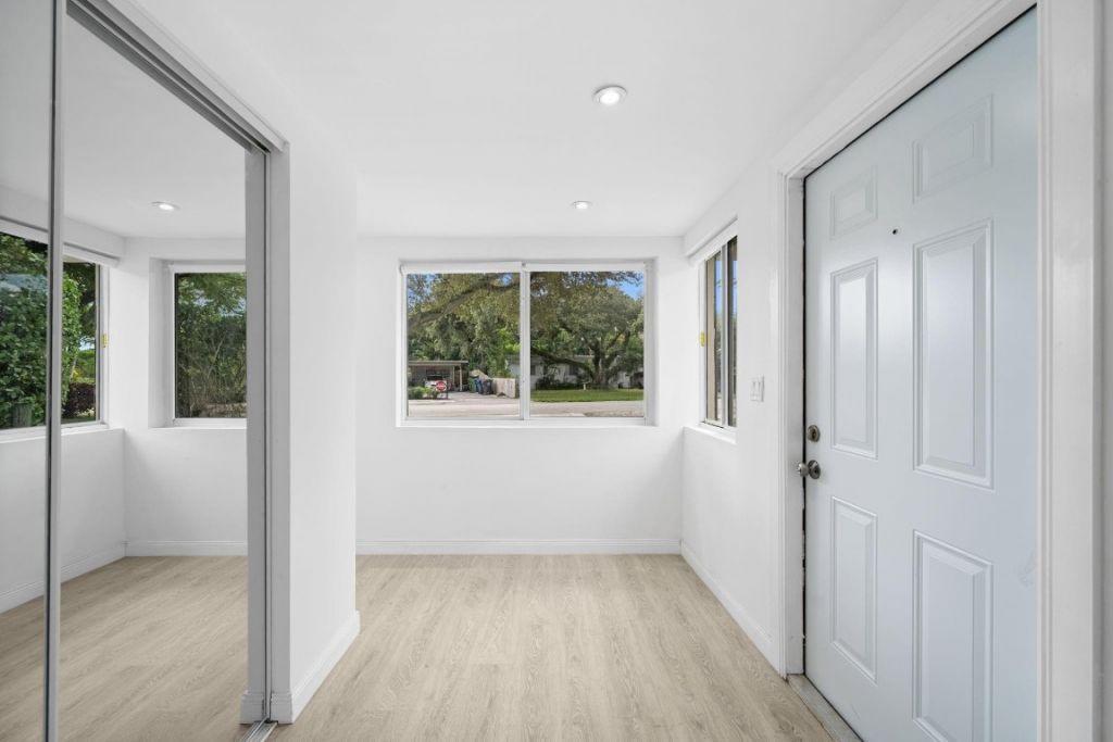 823 SW 27th Street, Fort Lauderdale, FL 33315 Photo