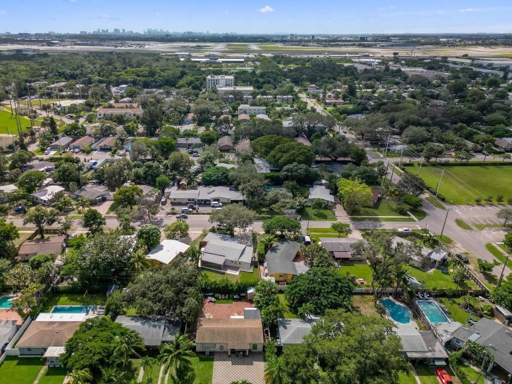 823 SW 27th Street, Fort Lauderdale, FL 33315 Photo