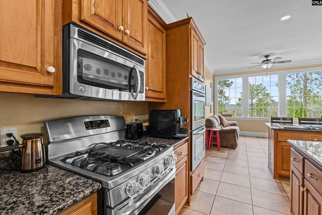 160 Hound Hollow Road Photo 12