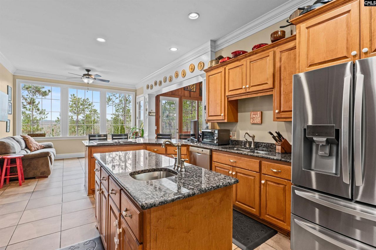 160 Hound Hollow Road Photo 13