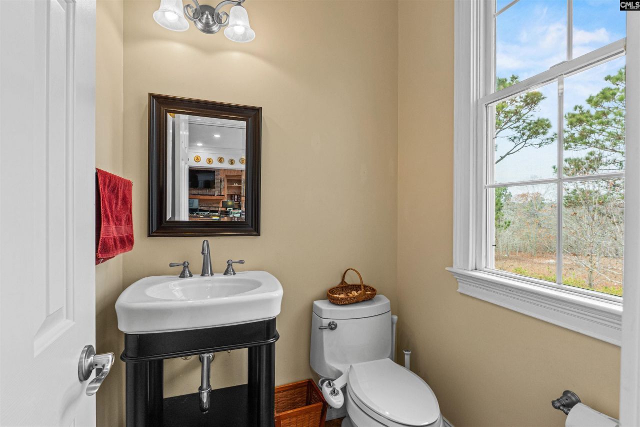 160 Hound Hollow Road Photo 30