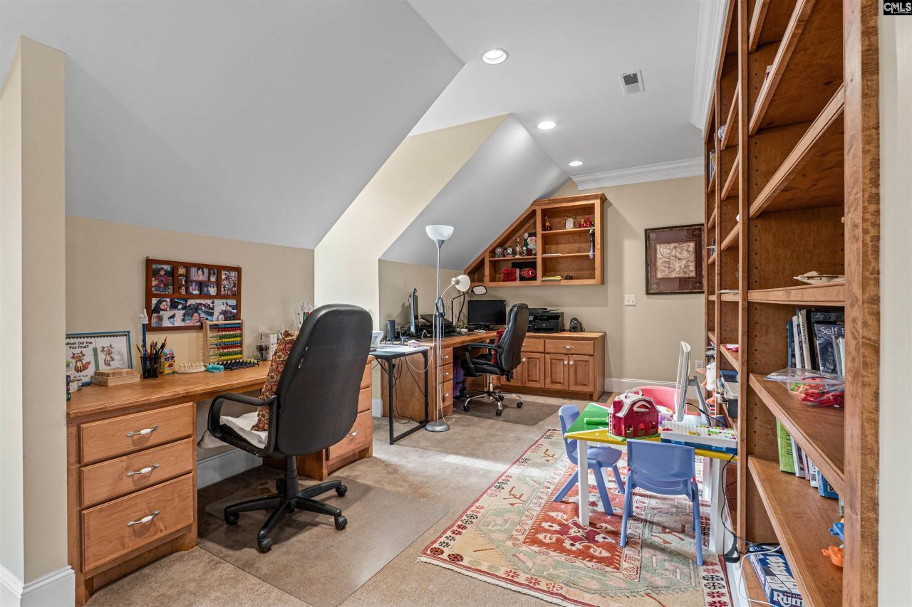 160 Hound Hollow Road Photo 32