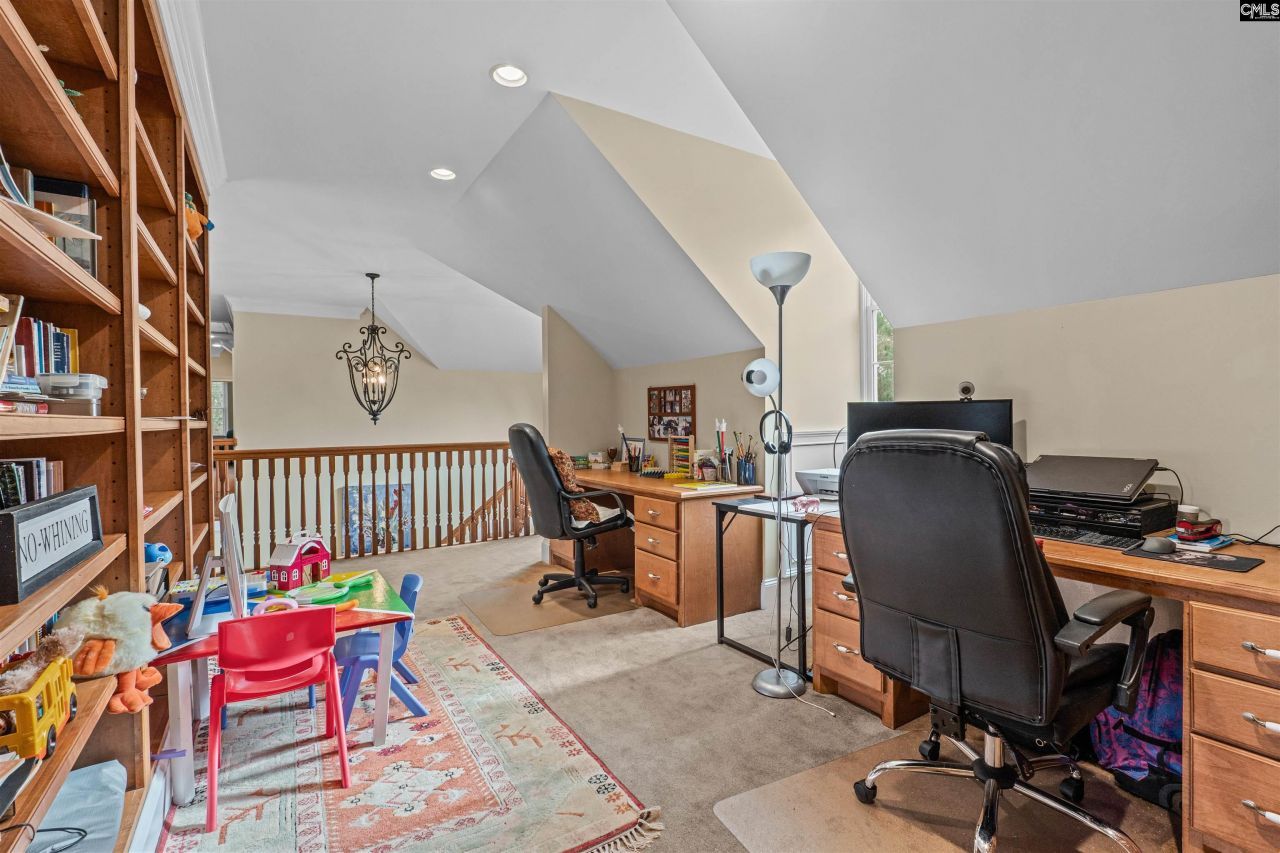 160 Hound Hollow Road Photo 33