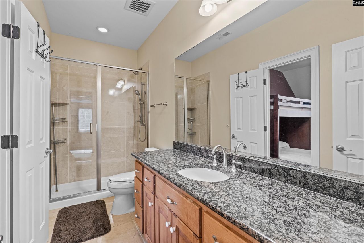 160 Hound Hollow Road Photo 36