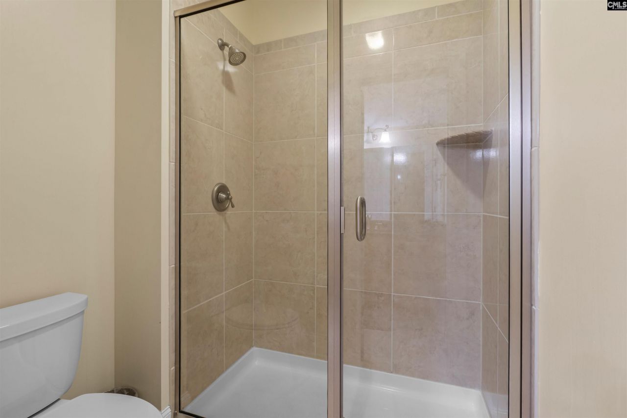 160 Hound Hollow Road Photo 42