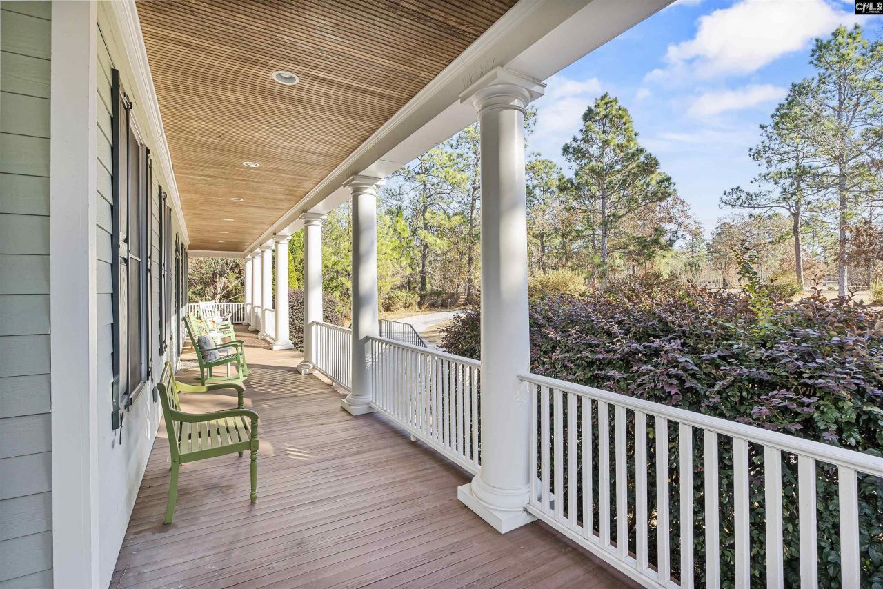 160 Hound Hollow Road Photo 5