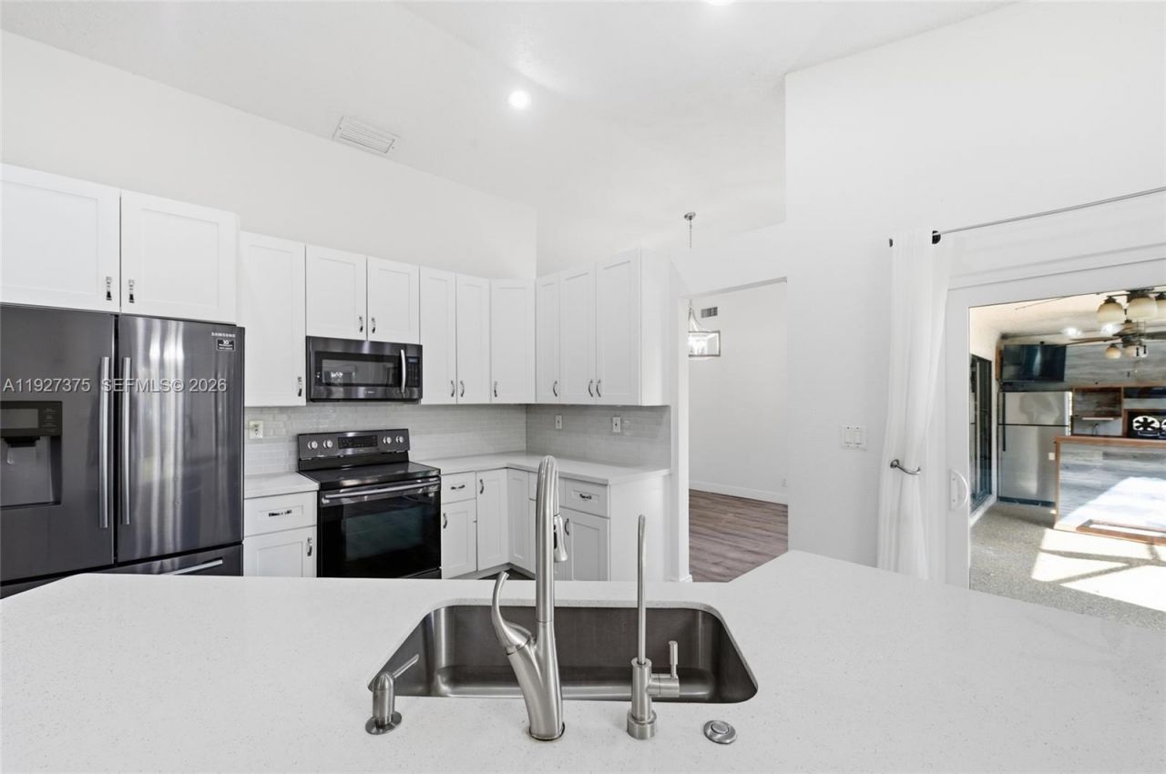 5197 NW 58th Ter, Coral Springs, FL 33067 Photo