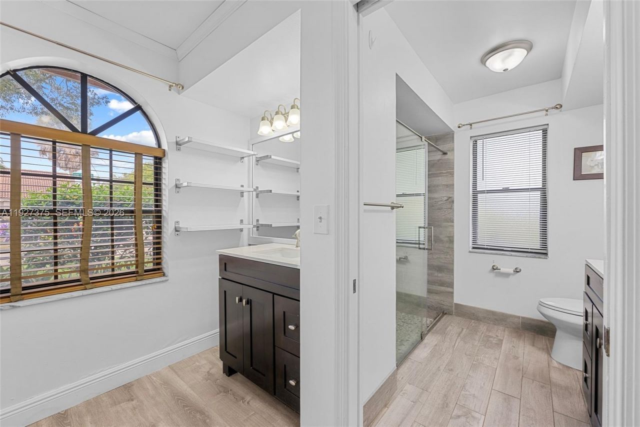 5197 NW 58th Ter, Coral Springs, FL 33067 Photo