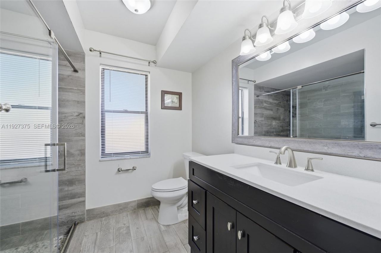 5197 NW 58th Ter, Coral Springs, FL 33067 Photo