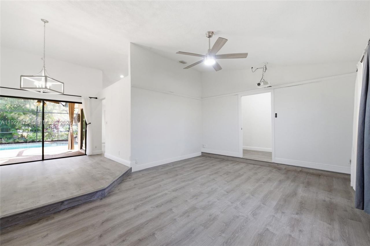 5197 NW 58th Ter, Coral Springs, FL 33067 Photo