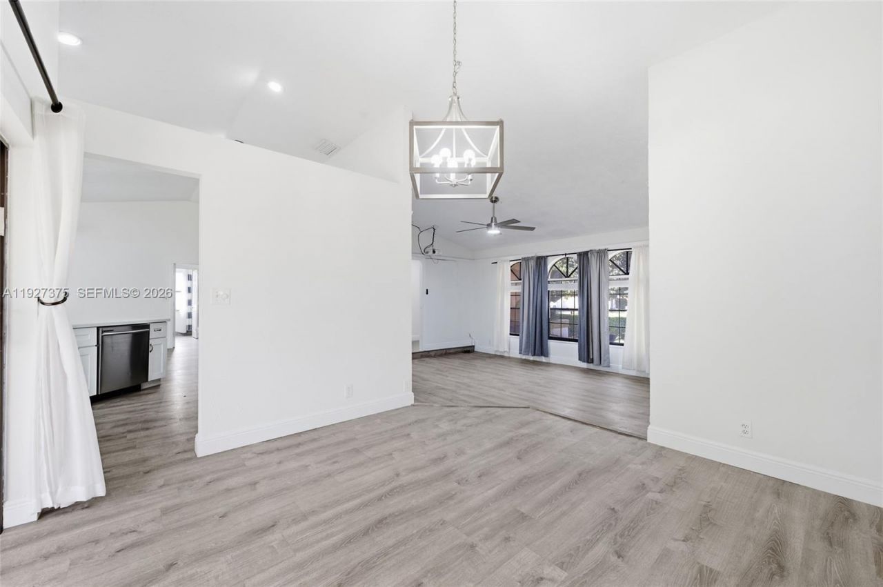 5197 NW 58th Ter, Coral Springs, FL 33067 Photo