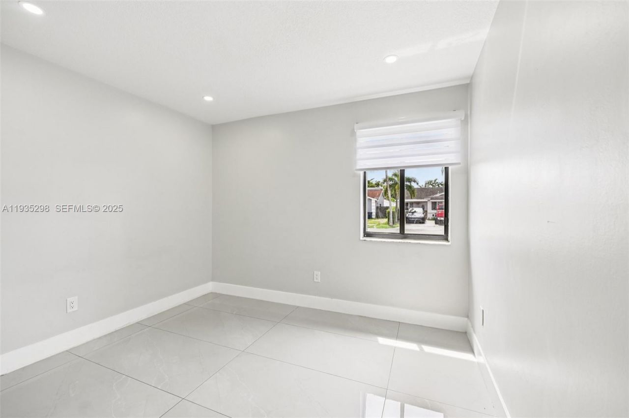 12237 SW 193rd St , Unit 1, Miami, FL 33177 Photo