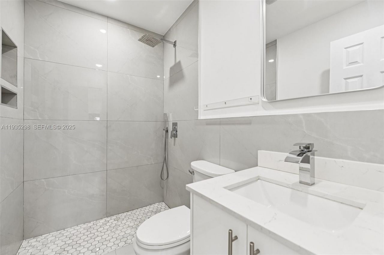 12237 SW 193rd St , Unit 1, Miami, FL 33177 Photo