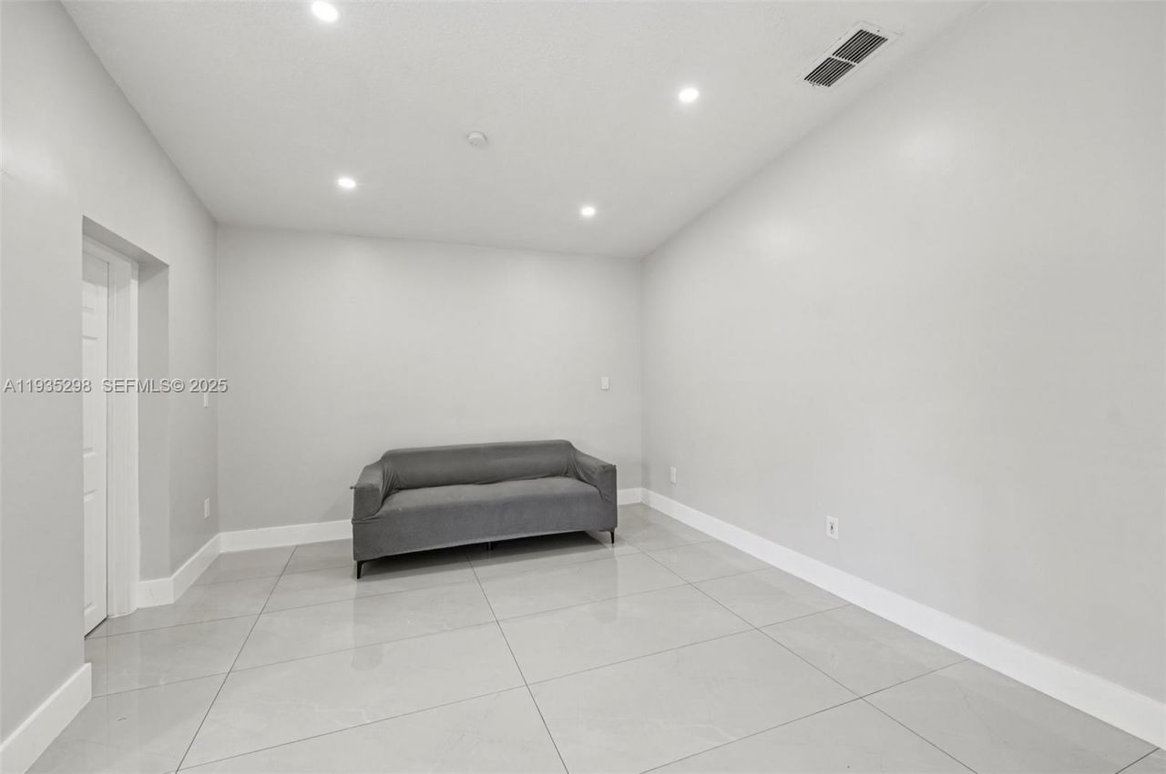 12237 SW 193rd St , Unit 1, Miami, FL 33177 Photo