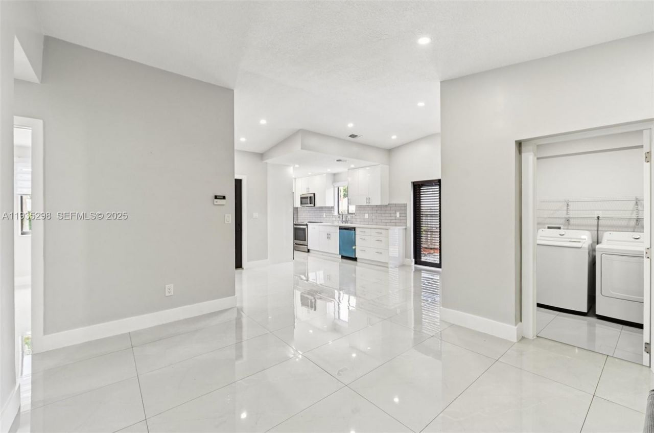 12237 SW 193rd St , Unit 1, Miami, FL 33177 Photo