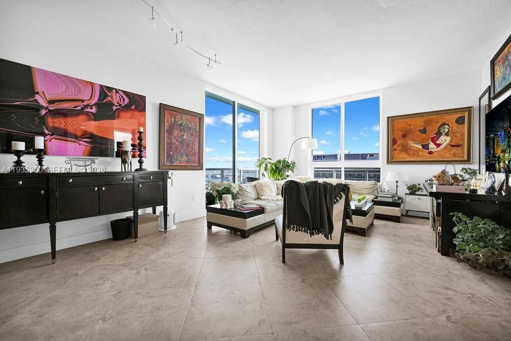 1900 N Bayshore Dr, Unit 5103, Miami, FL 33132 Photo