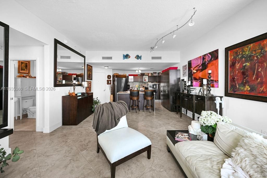 1900 N Bayshore Dr, Unit 5103, Miami, FL 33132 Photo