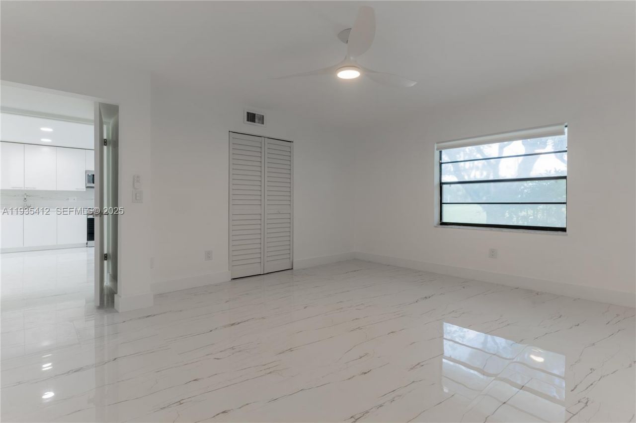 8435 Casa Del Lago, Unit 22-C, Boca Raton, FL 33433 Photo