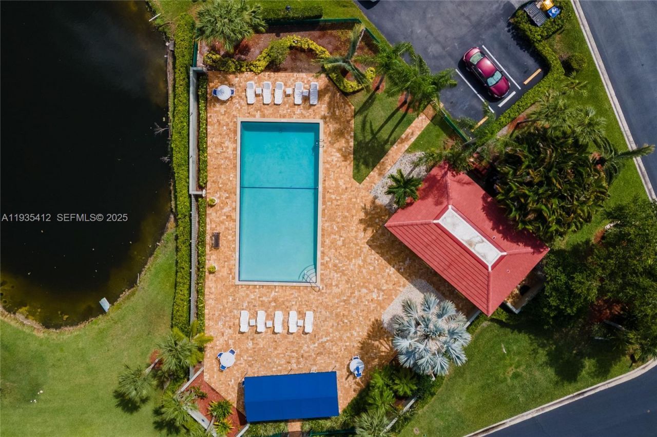 8435 Casa Del Lago, Unit 22-C, Boca Raton, FL 33433 Photo