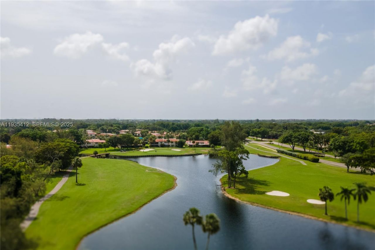 8435 Casa Del Lago, Unit 22-C, Boca Raton, FL 33433 Photo