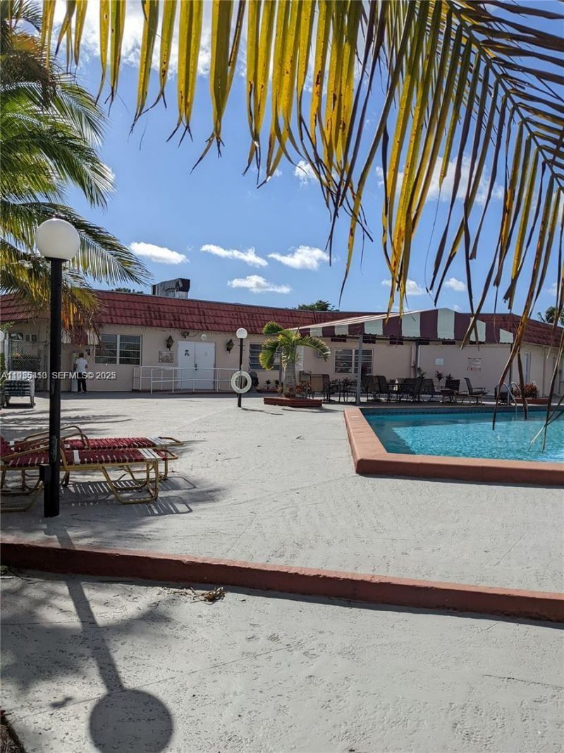 65 NE 202nd Ter, Unit Q27, Miami Gardens, FL 33179 Photo