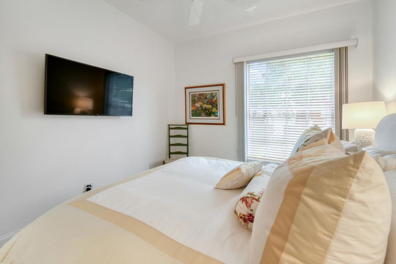 8297 SE Angelina Court, Hobe Sound, FL 33455 Photo