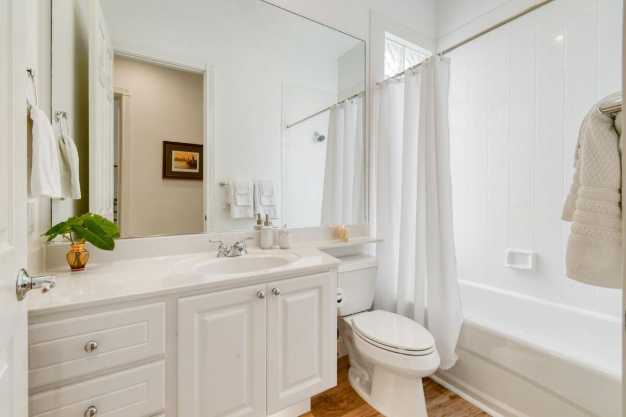 8297 SE Angelina Court, Hobe Sound, FL 33455 Photo