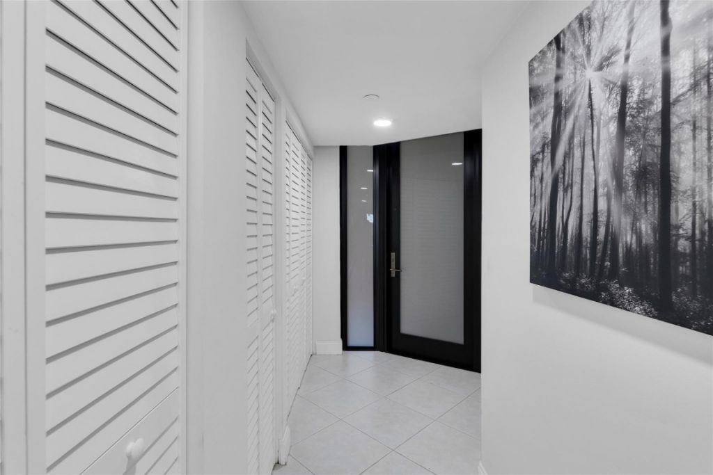 1167 Hillsboro Mile, Unit 306, Hillsboro Beach, FL 33062 Photo