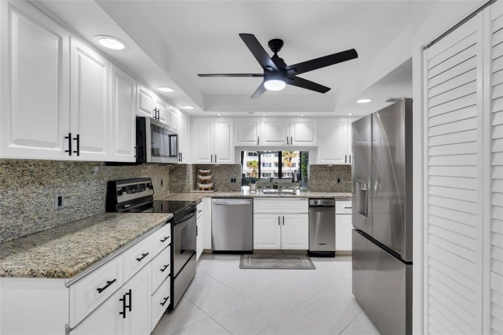 1167 Hillsboro Mile, Unit 306, Hillsboro Beach, FL 33062 Photo