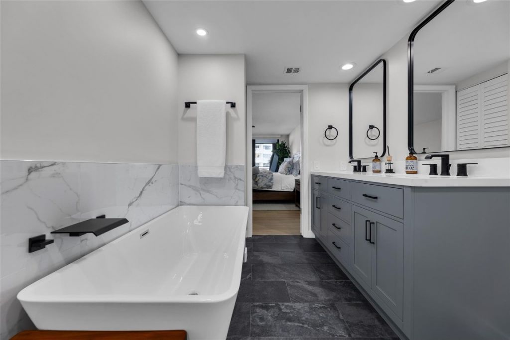 1167 Hillsboro Mile, Unit 306, Hillsboro Beach, FL 33062 Photo