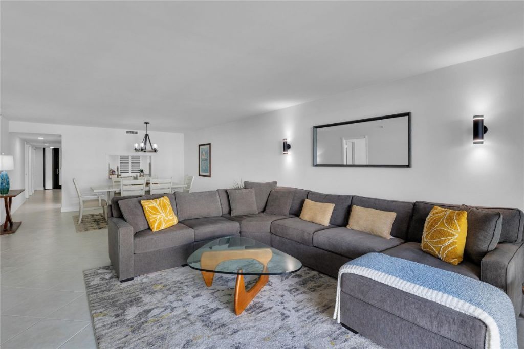 1167 Hillsboro Mile, Unit 306, Hillsboro Beach, FL 33062 Photo