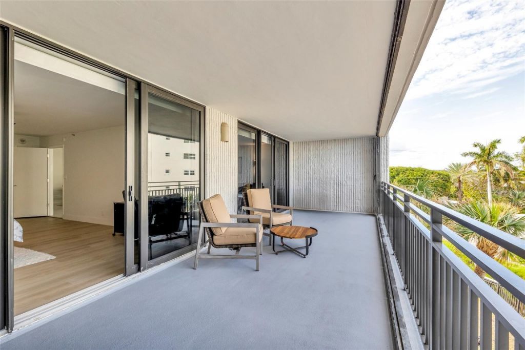 1167 Hillsboro Mile, Unit 306, Hillsboro Beach, FL 33062 Photo