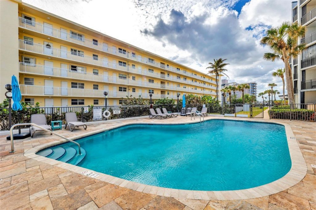 1167 Hillsboro Mile, Unit 306, Hillsboro Beach, FL 33062 Photo