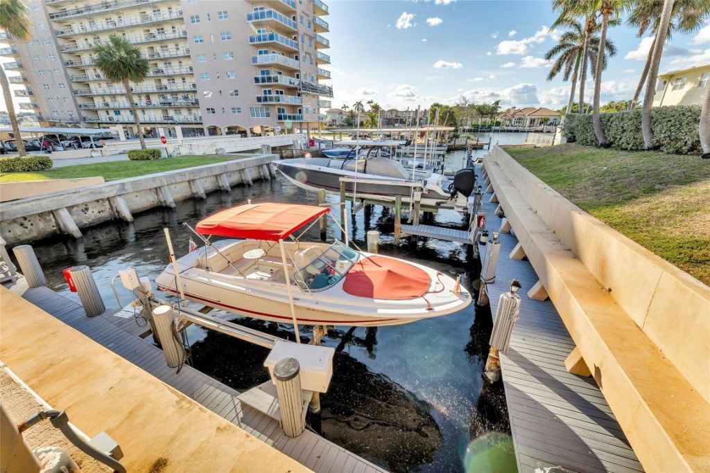 1167 Hillsboro Mile, Unit 306, Hillsboro Beach, FL 33062 Photo