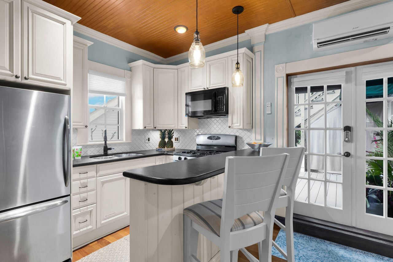 1402 Olivia Street, Unit 2, Key West, FL 33040 Photo