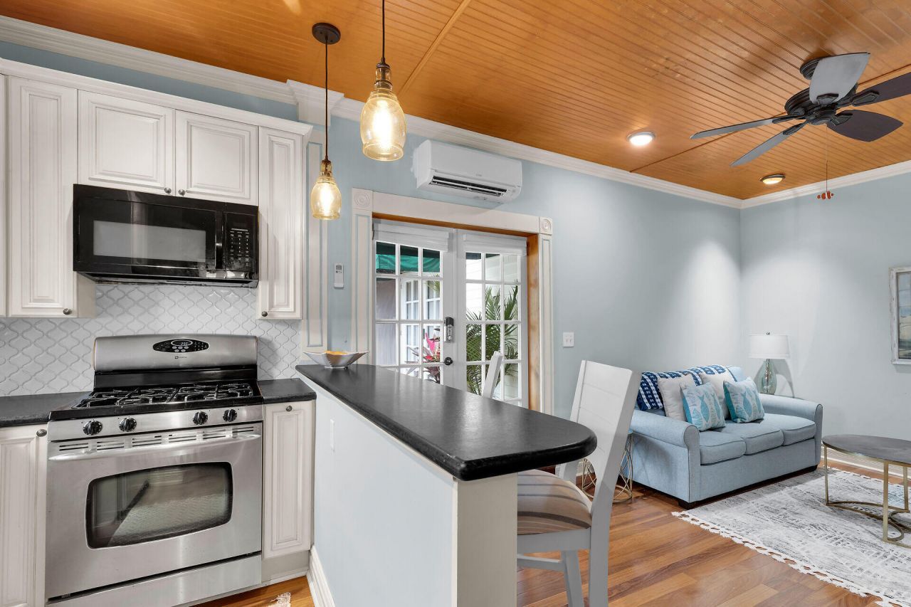 1402 Olivia Street, Unit 2, Key West, FL 33040 Photo