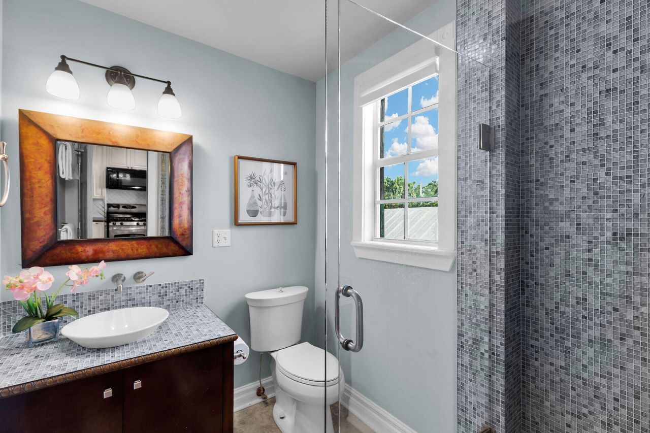 1402 Olivia Street, Unit 2, Key West, FL 33040 Photo