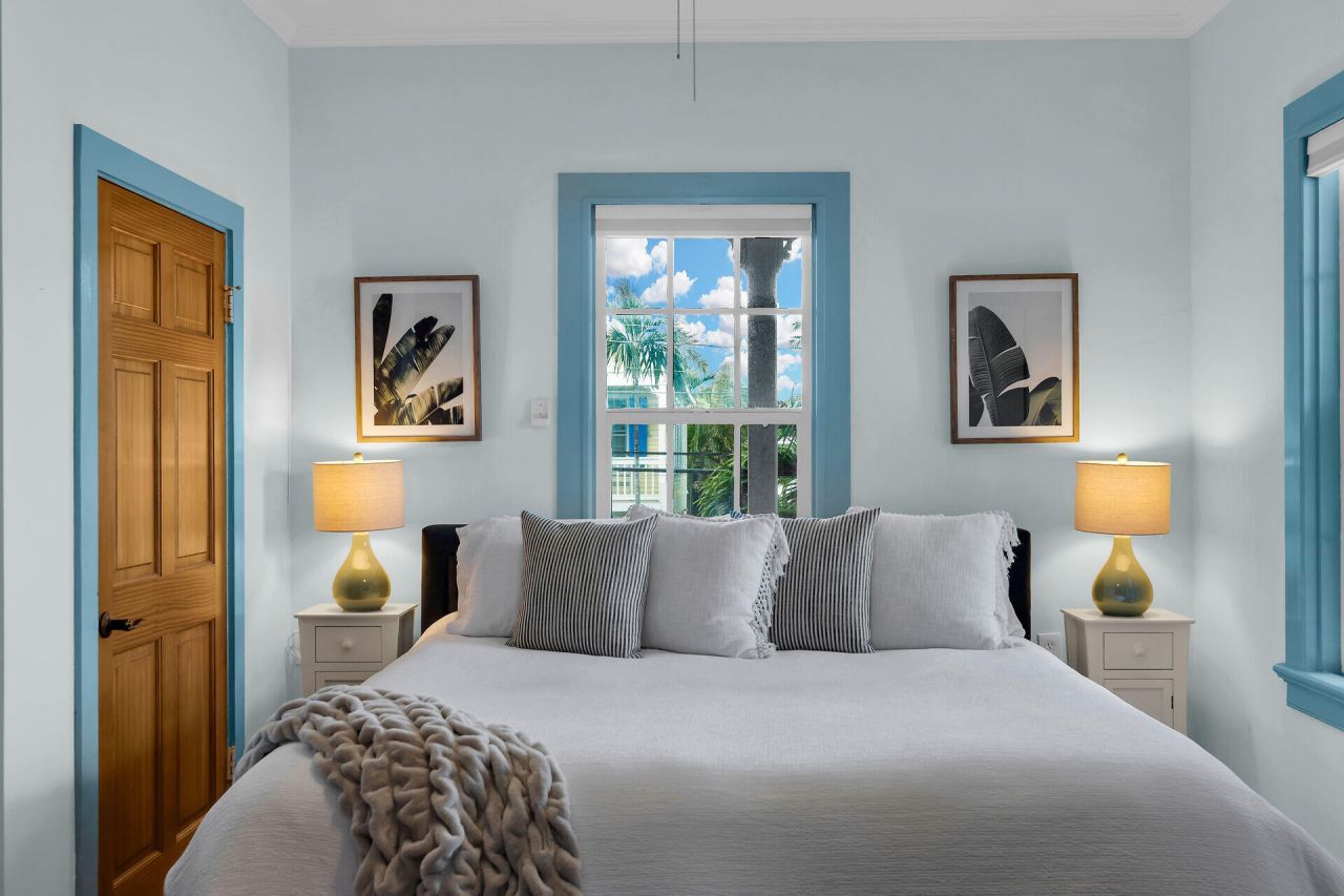 1402 Olivia Street, Unit 2, Key West, FL 33040 Photo