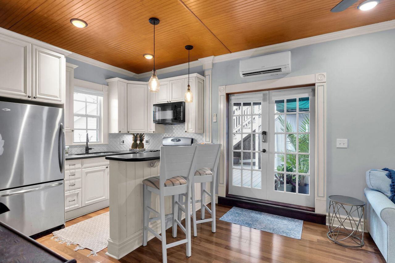 1402 Olivia Street, Unit 2, Key West, FL 33040 Photo