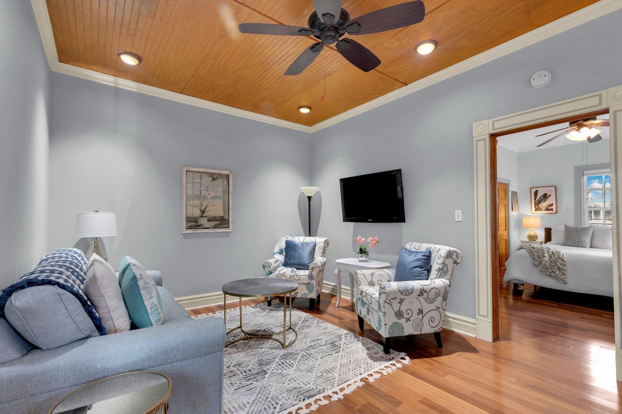 1402 Olivia Street, Unit 2, Key West, FL 33040 Photo