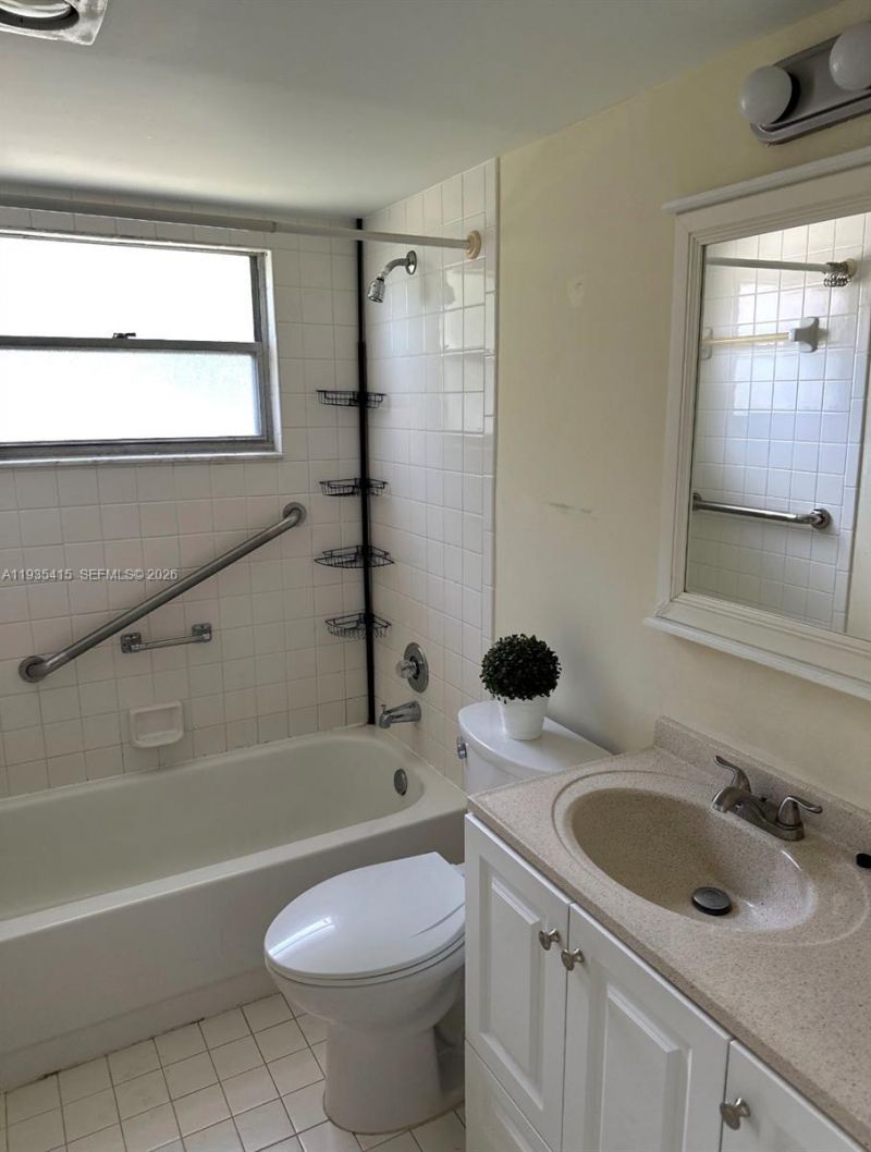 200 SW 132nd Way, Unit 310L, Pembroke Pines, FL 33027 Photo