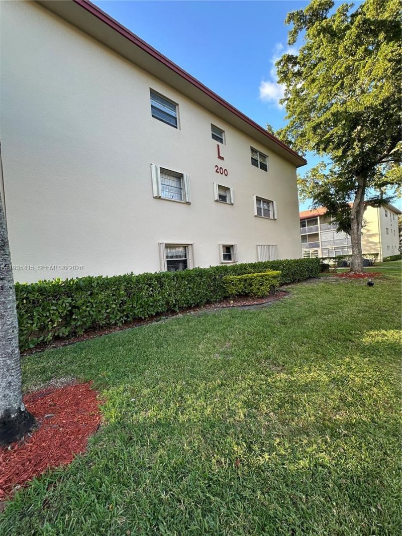 200 SW 132nd Way, Unit 310L, Pembroke Pines, FL 33027 Photo