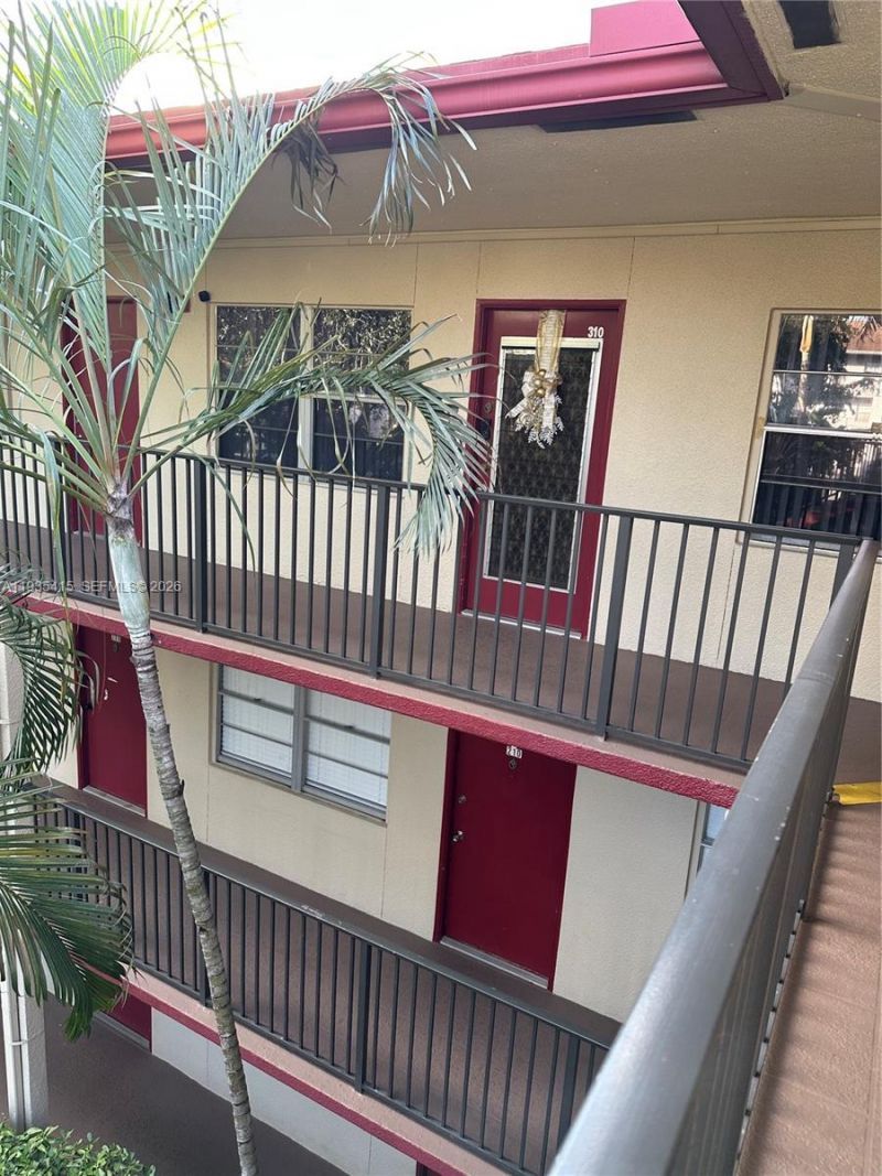 200 SW 132nd Way, Unit 310L, Pembroke Pines, FL 33027 Photo