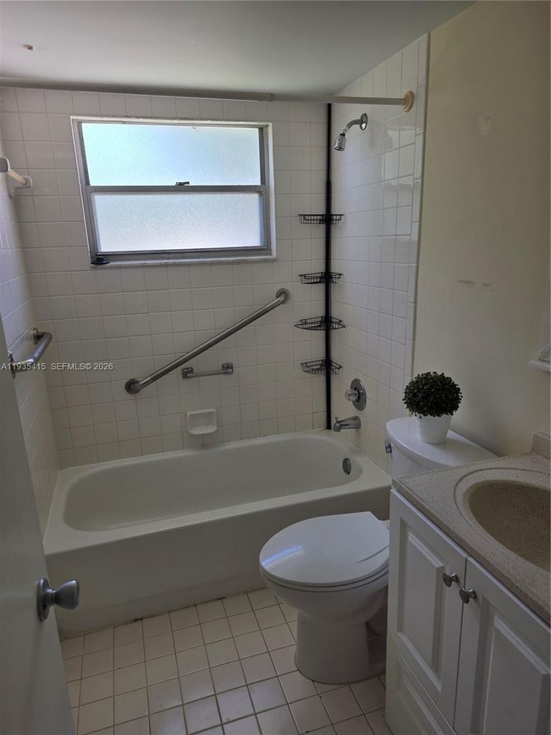 200 SW 132nd Way, Unit 310L, Pembroke Pines, FL 33027 Photo