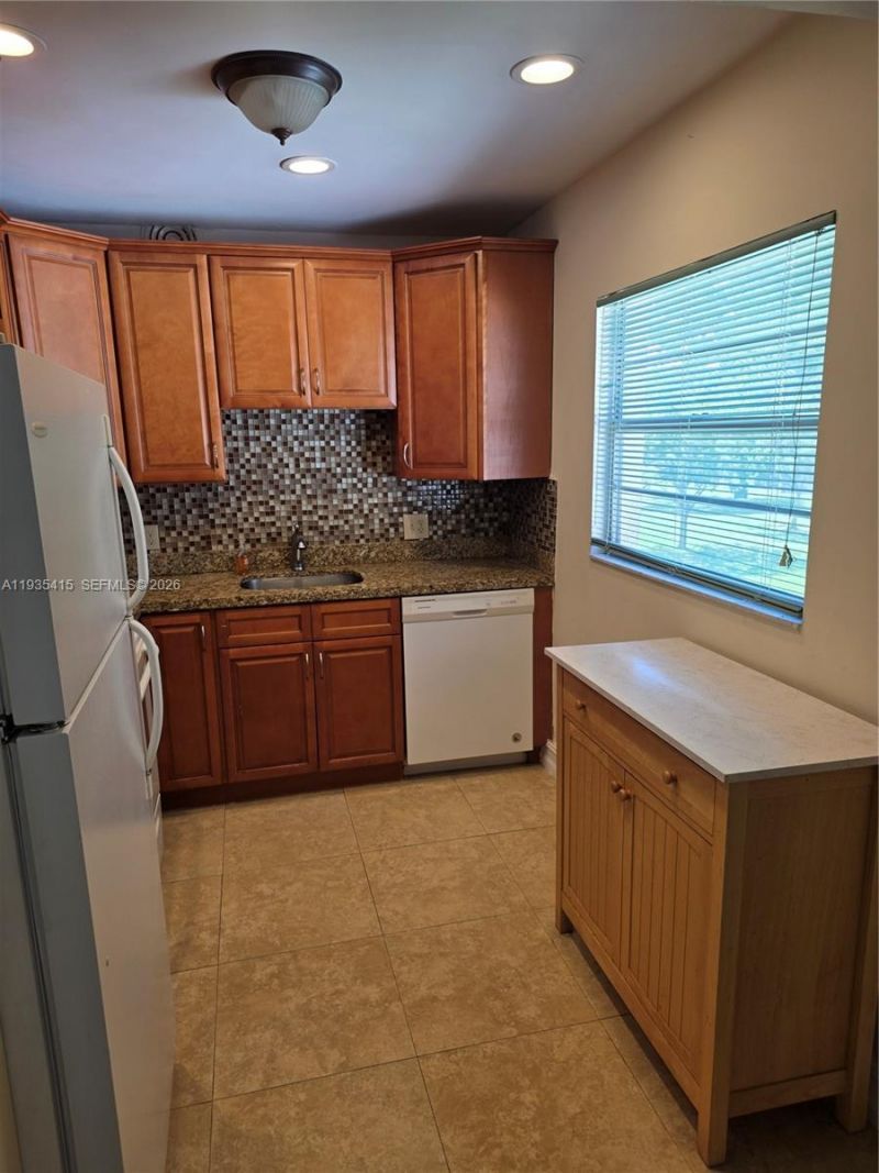 200 SW 132nd Way, Unit 310L, Pembroke Pines, FL 33027 Photo