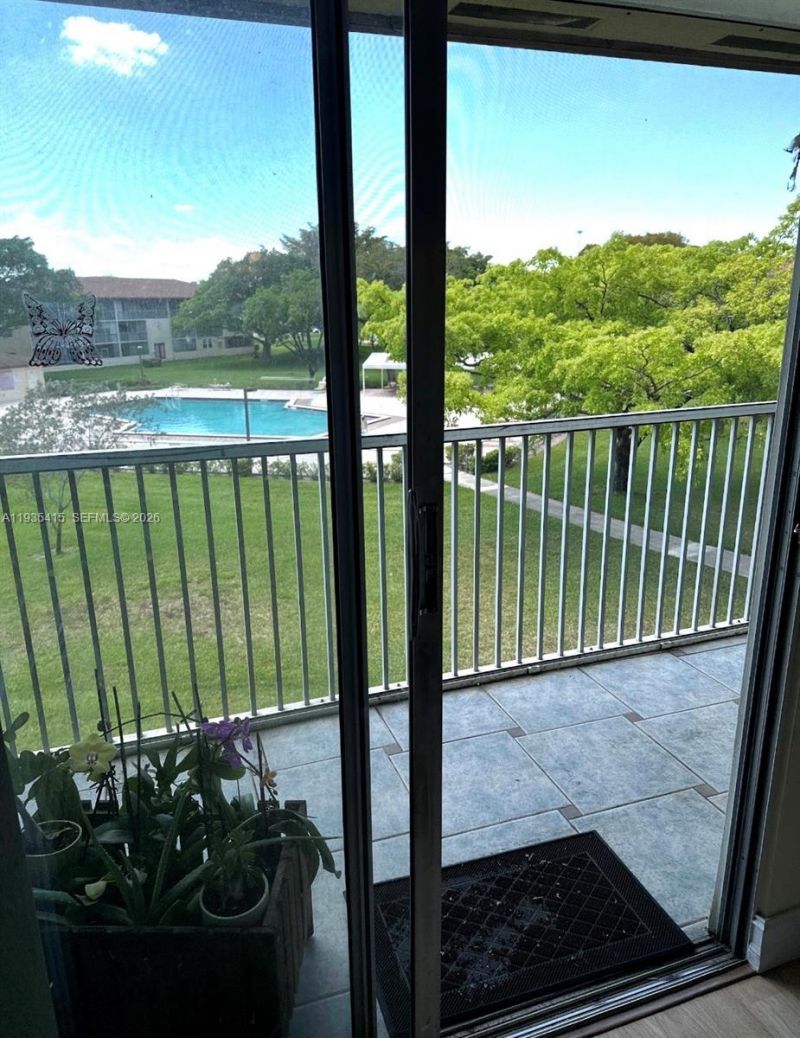 200 SW 132nd Way, Unit 310L, Pembroke Pines, FL 33027 Photo