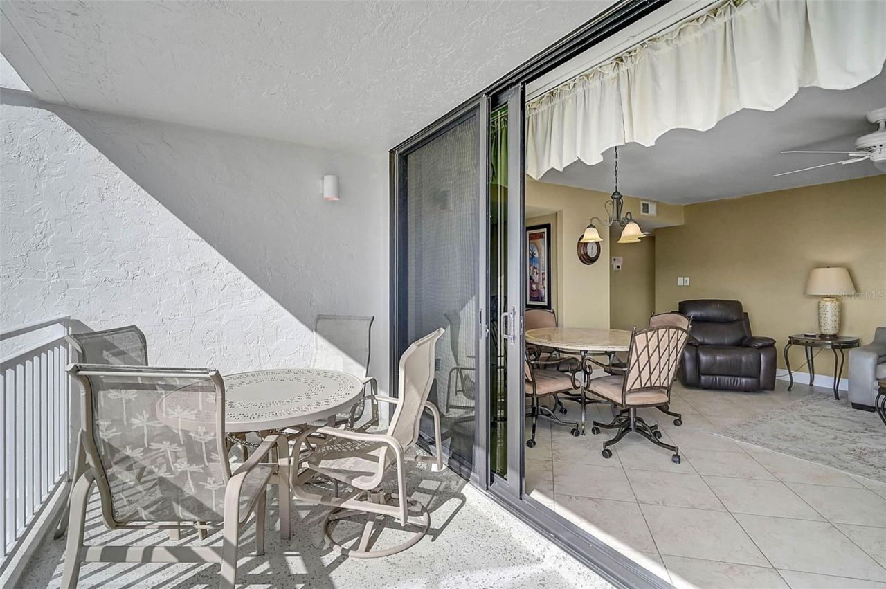 6518 Midnight Pass Road, Unit 407, Sarasota, FL 34242 Photo