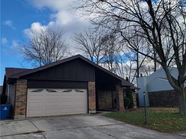 8940 Willowgate Lane, Huber Heights, OH 45424