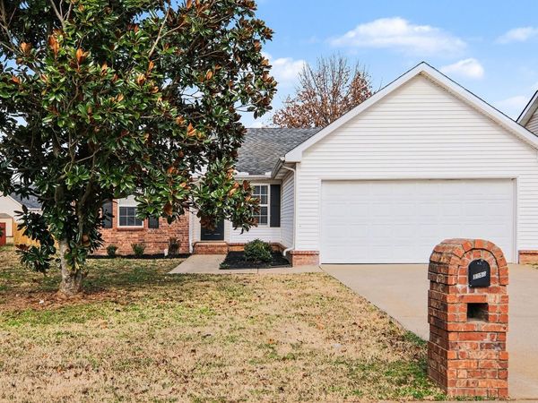 3050 Weybridge Dr, Murfreesboro, TN 37128