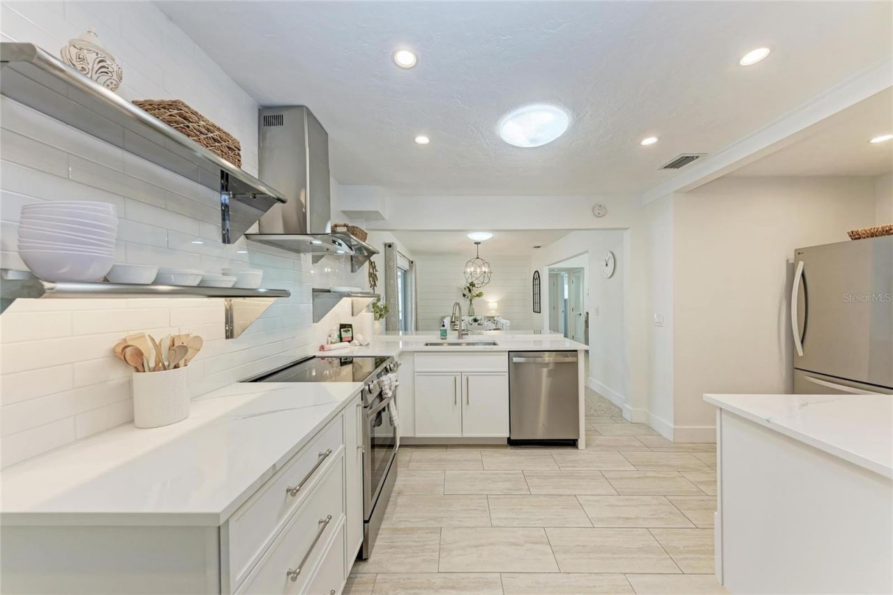 150 Crescent Drive, Anna Maria, FL 34216 Photo